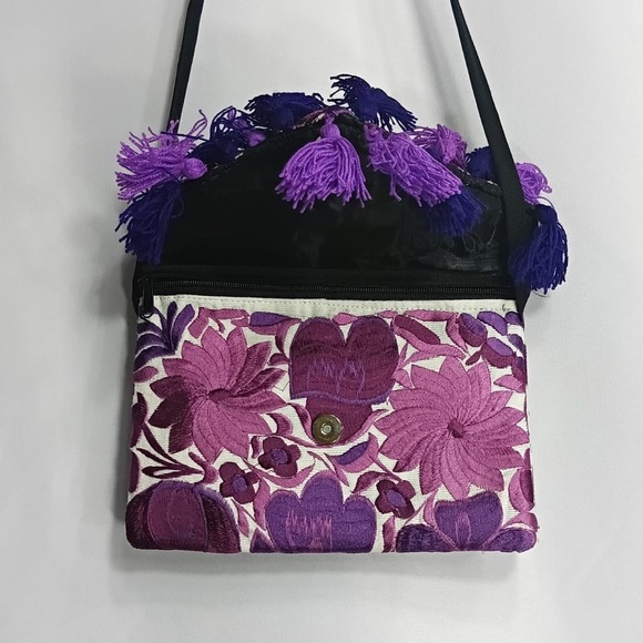 Purple Floral Tassel Women's Bag new w out tags - Picture 9 of 9